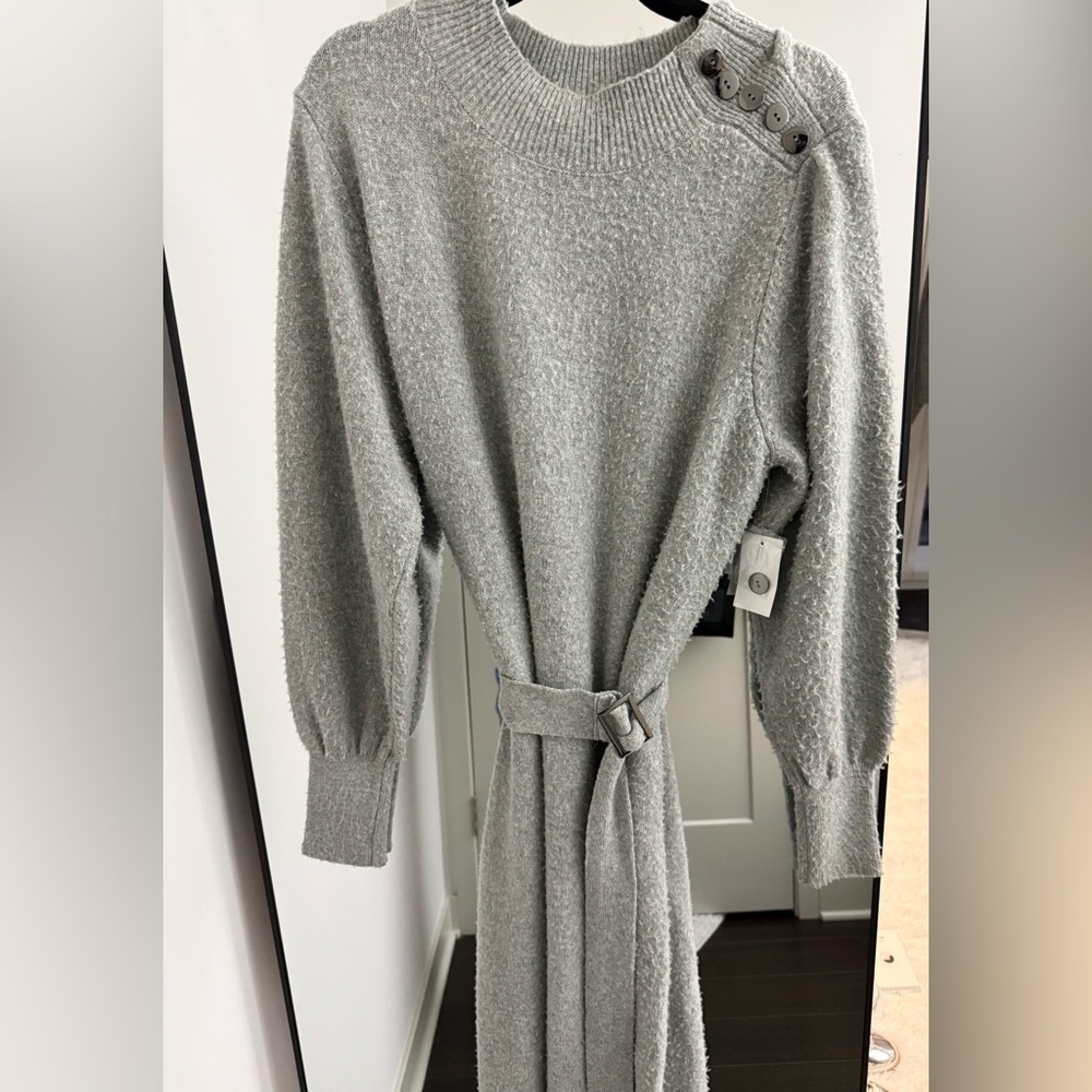 Saks Fifth Avenue Gray belted Knit Mock neck Sweater with Button Detail-XL NWT